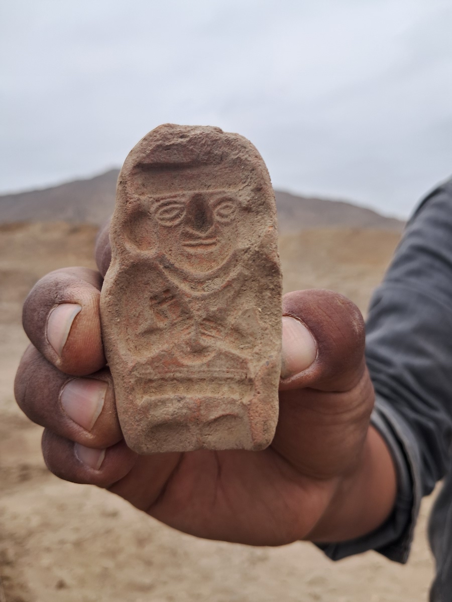 Ceramic mold