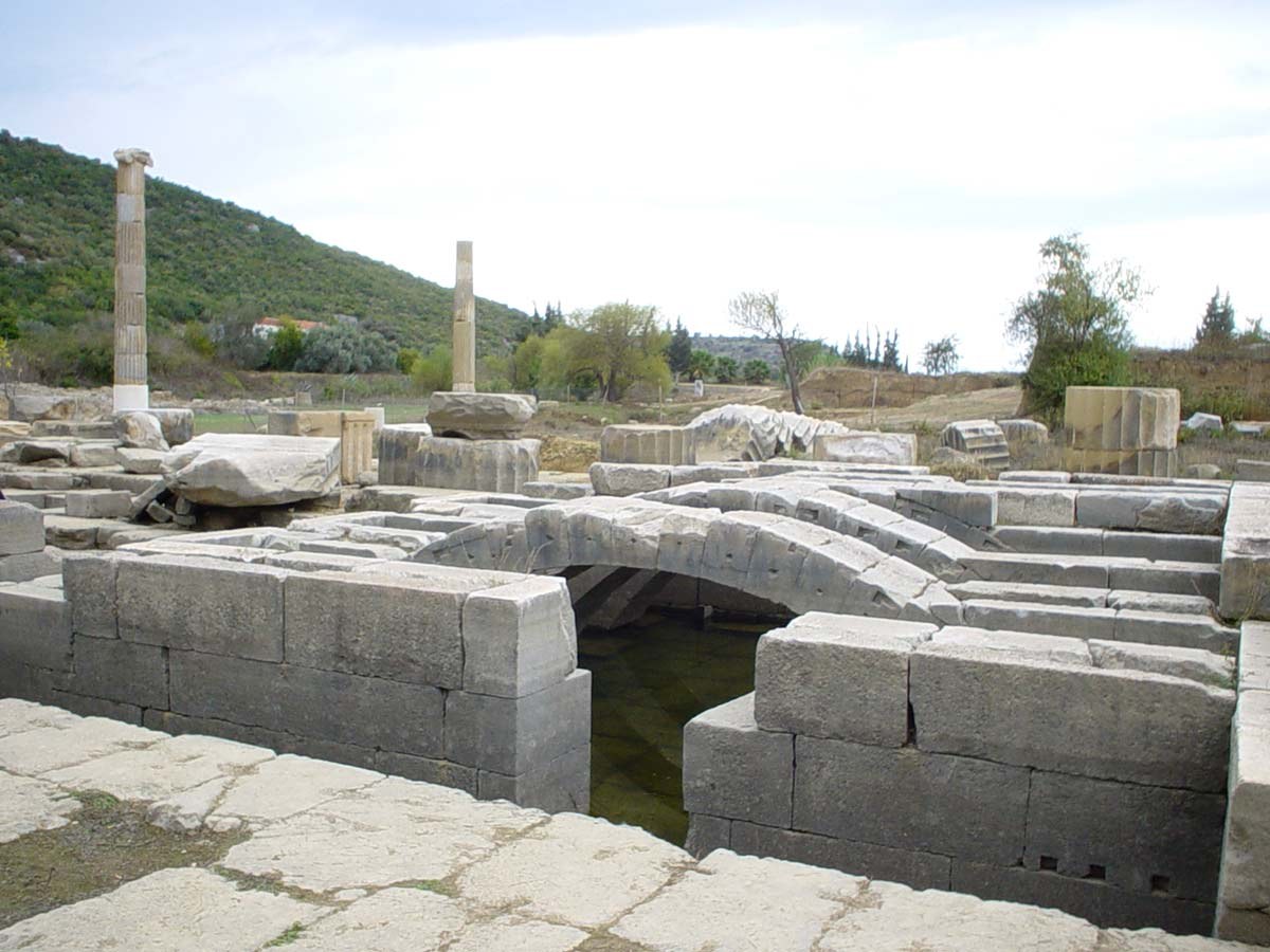 ruins oracle claros