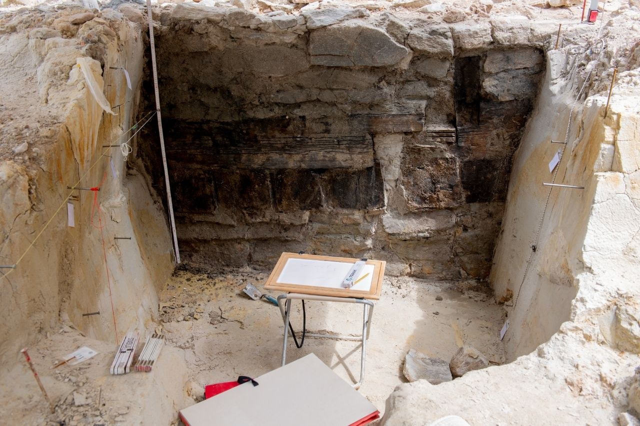 2,400-year-old Iron Age timber structure found beside Germany’s Main River