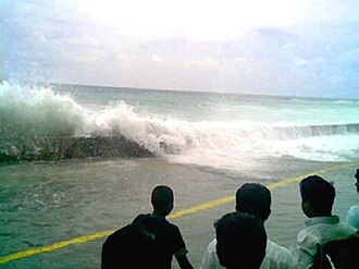 26 Aralık 2004'te Maldiv Adaları'nda Male'yi vuran tsunami.