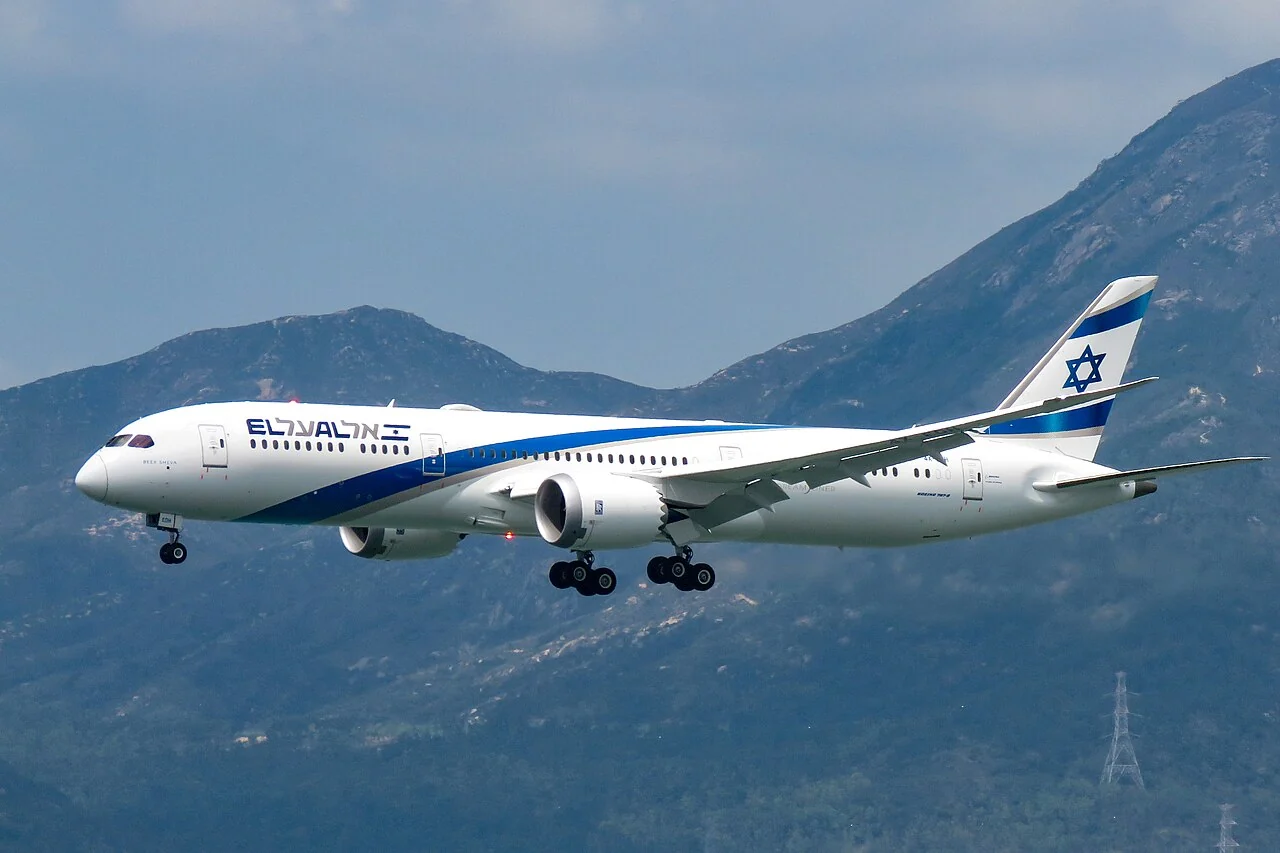 Epigraphy: Epigraphische Datenbank Heidelberg (EDH) - Teknik Mimarisi ve Mühendislik Analizi - El Al B787-9 (4X-EDH) @ HKG, March 2019