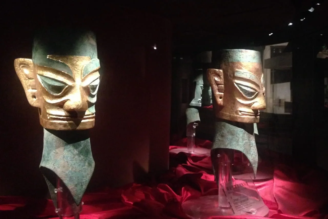 Silk wrapped sacred bronzes at Sanxingdui 3,000 years ago, study finds