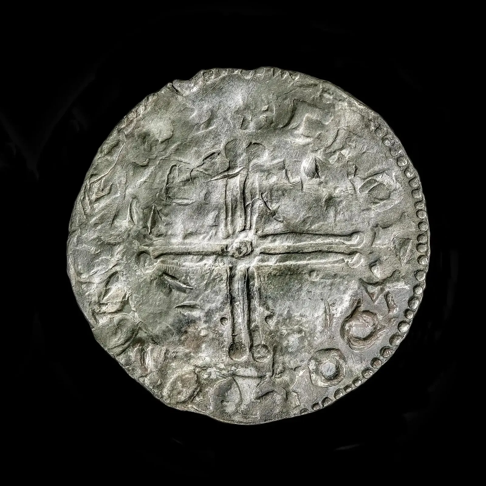 Norveç'in En Büyük Viking Hazinesinde Nadir Saint Olaf Coini Bulundu