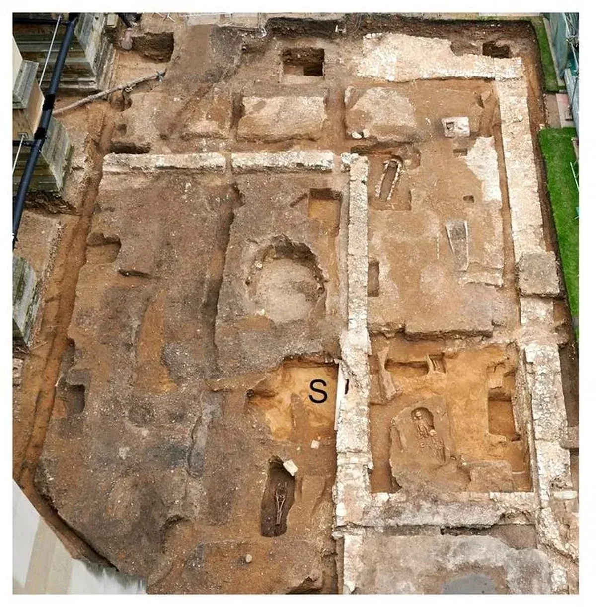 Westminster Manastırında Bulunan Gizemli İskelet Orta Çağ Başkeşişine Ait Olabilir