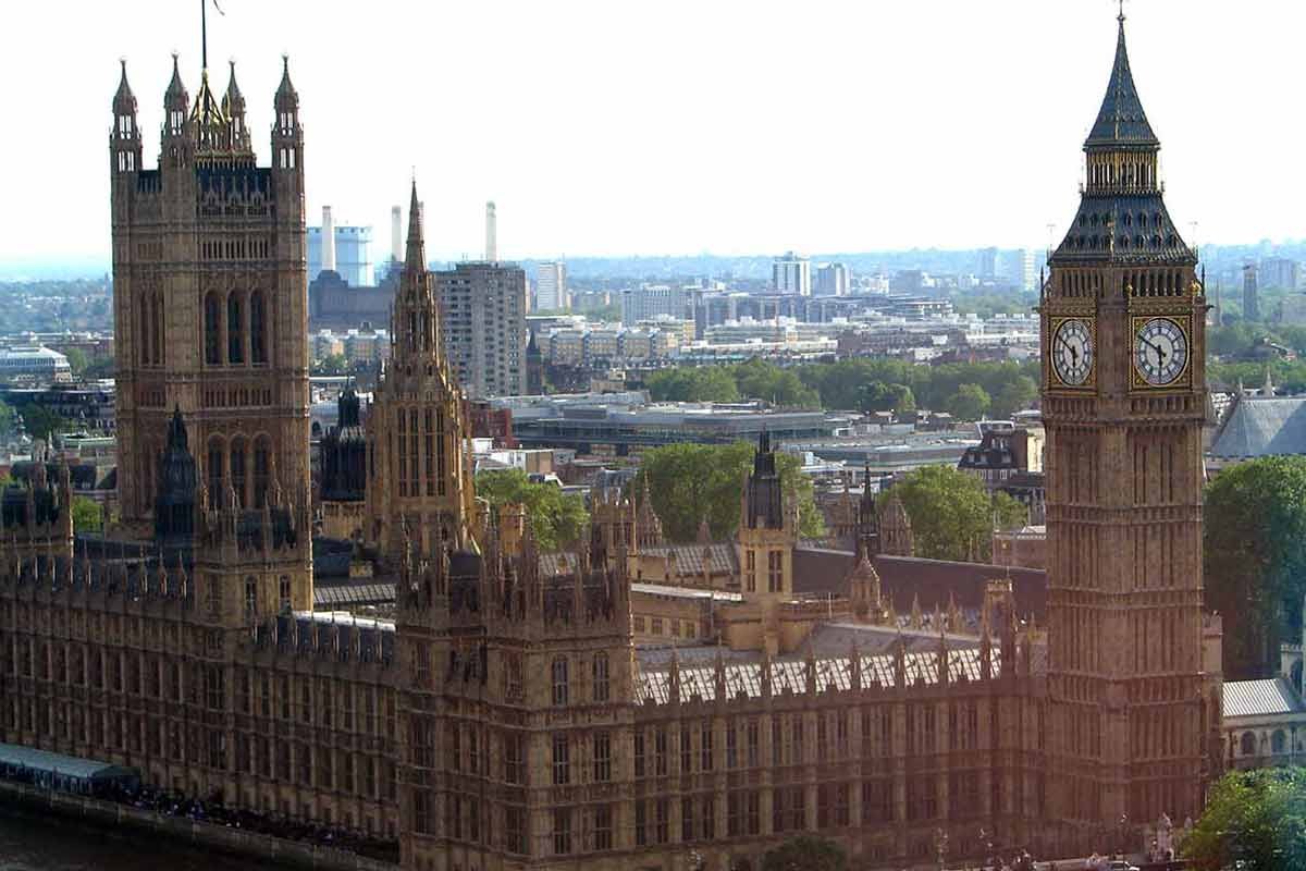 Photograph of the Houses of Parliament, Lisa Ann Yount, 2009. Source: Flickr